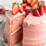 Homemade Strawberry Cake: The Ultimate Guide to a Fresh, Moist Dessert 10 Homemade strawberry cake with fresh berries