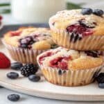 Fluffy Mixed Berry Muffins – A Cozy Morning Treat 8 freshly baked mixed berry muffins