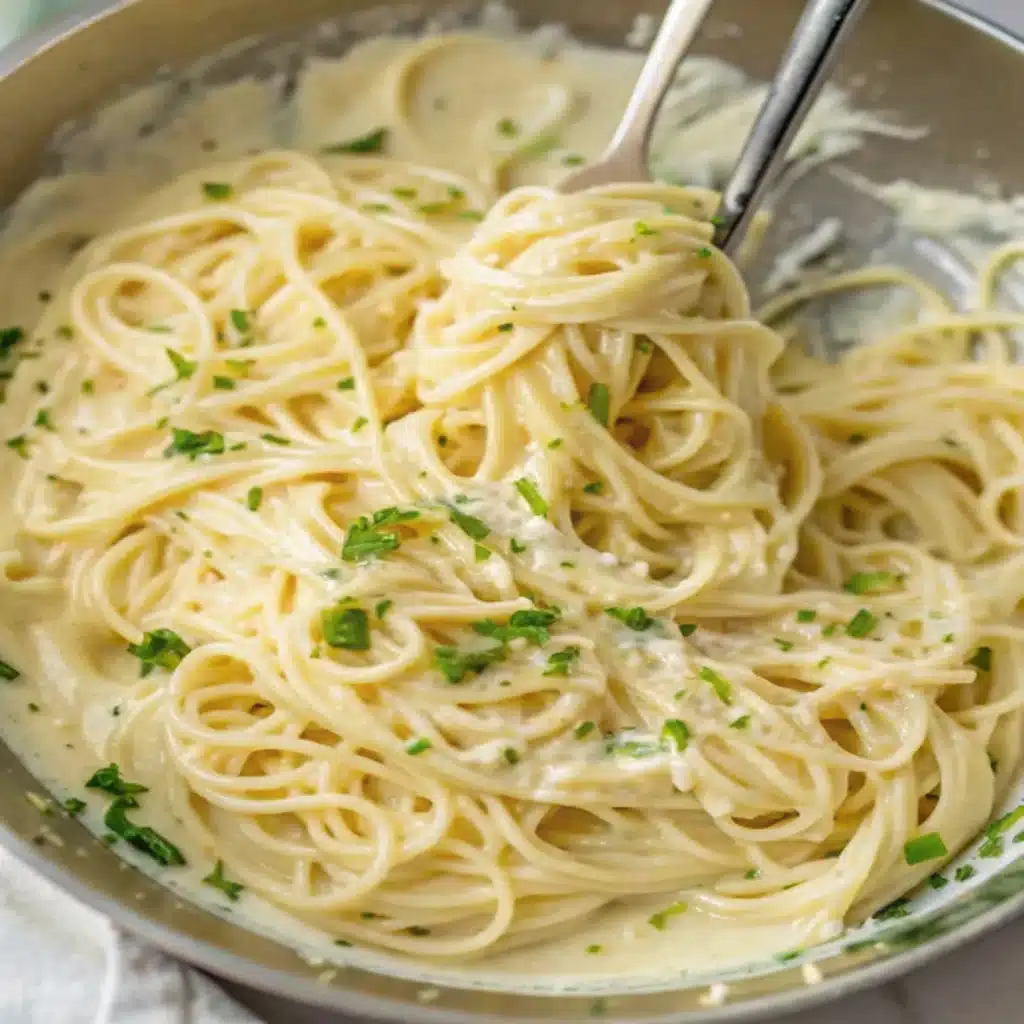 Creamy Garlic Parmesan Spaghetti Recipe