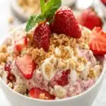 Strawberry Cheesecake Overnight Oats