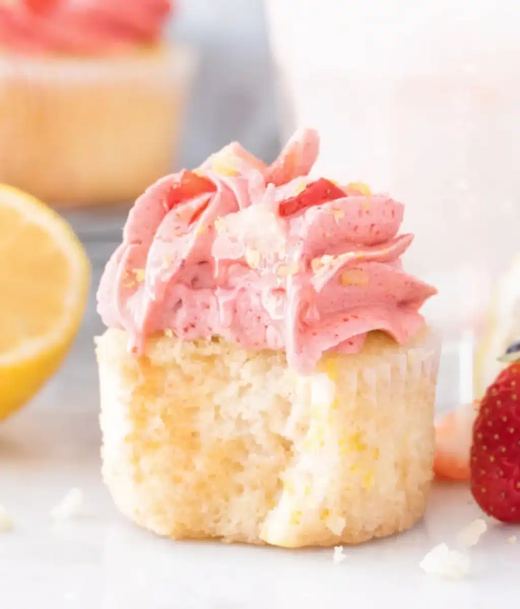 Strawberry Lemonade Cupcakes Strawberry Lemonade Cupcakes Strawberry Lemonade Cupcakes