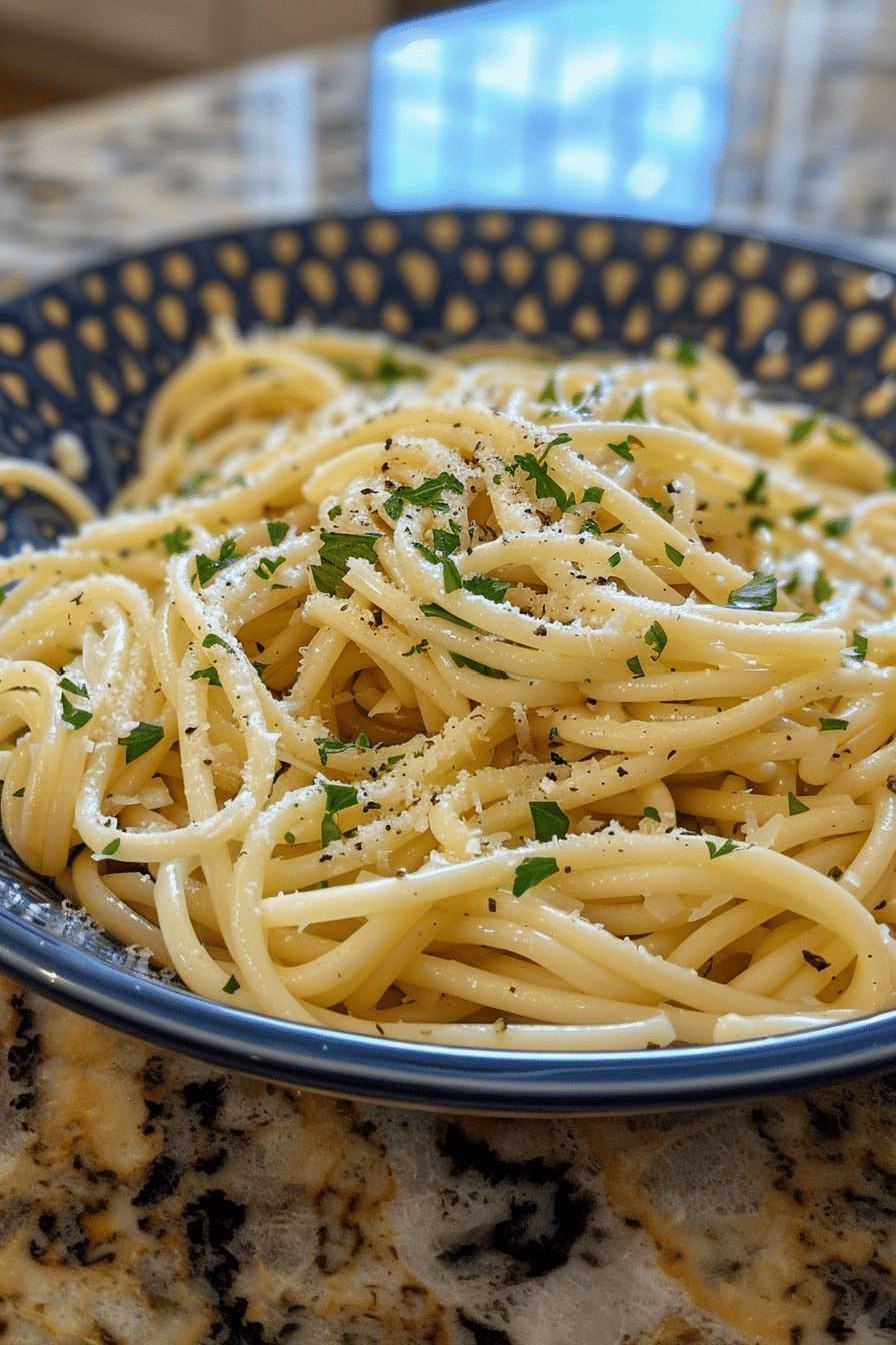 Buttery Garlic Noodles: A Simple Professional Recipe image 1783506821211